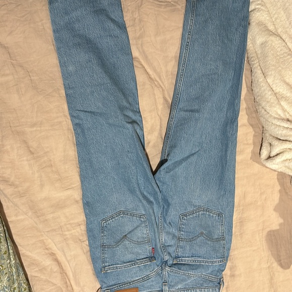 Levi 70s high slim straight jean, never worn - Picture 3 of 3
